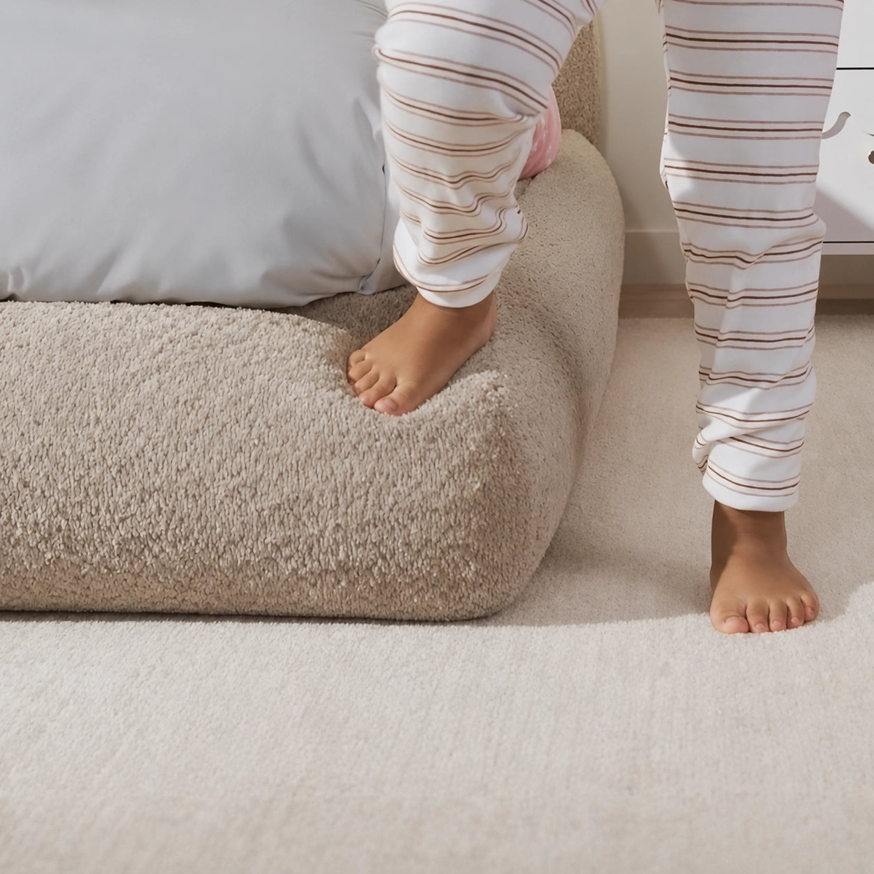All cushioned bed frames| safe bed for kids| SoftFrame kids| Teddy| front view| Cloud bed|